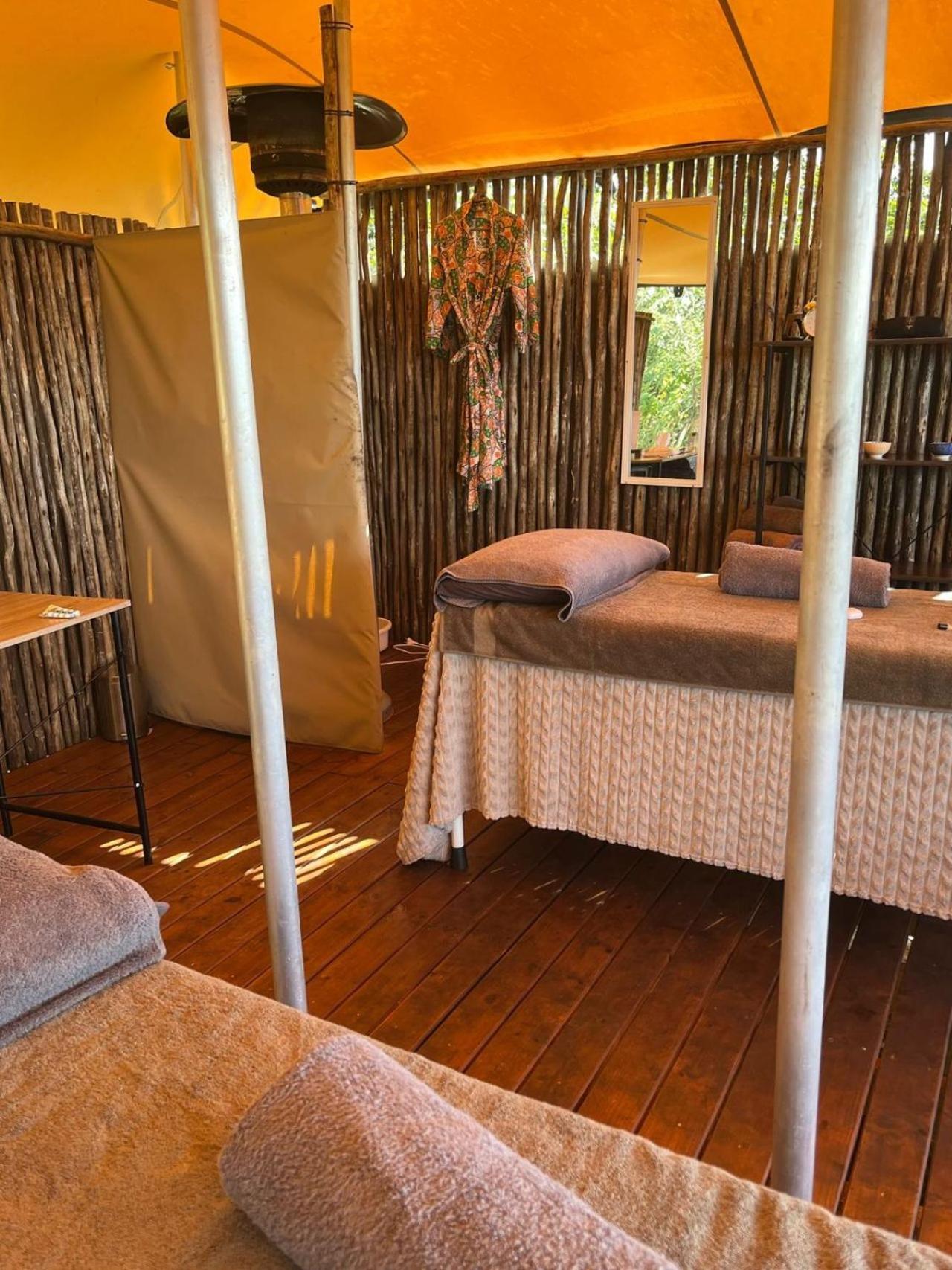 ווייט ריבר Ndhula Luxury Tented Lodge מראה חיצוני תמונה